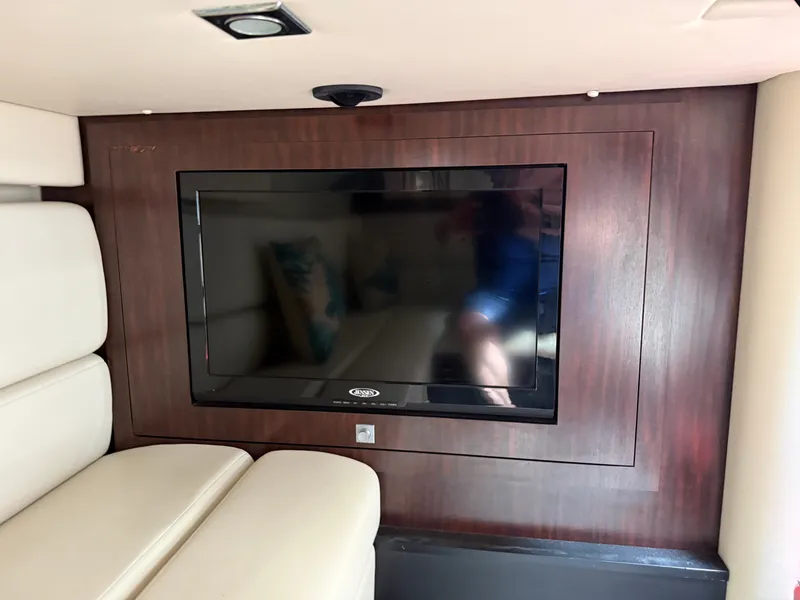 Slide: The Image of Monterey 340 Sport Yacht 2013 - 60