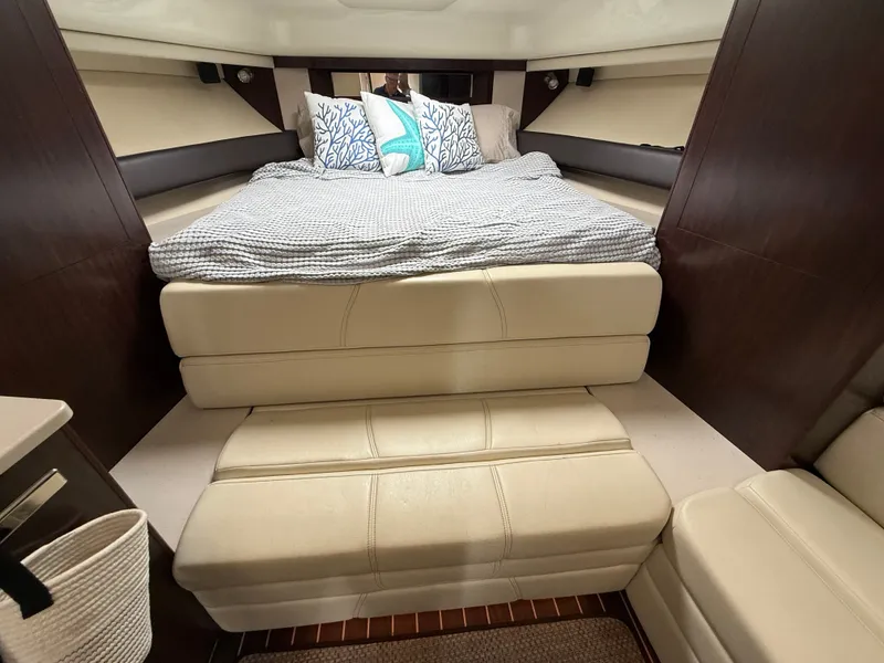 Slide: The Image of Monterey 340 Sport Yacht 2013 - 39
