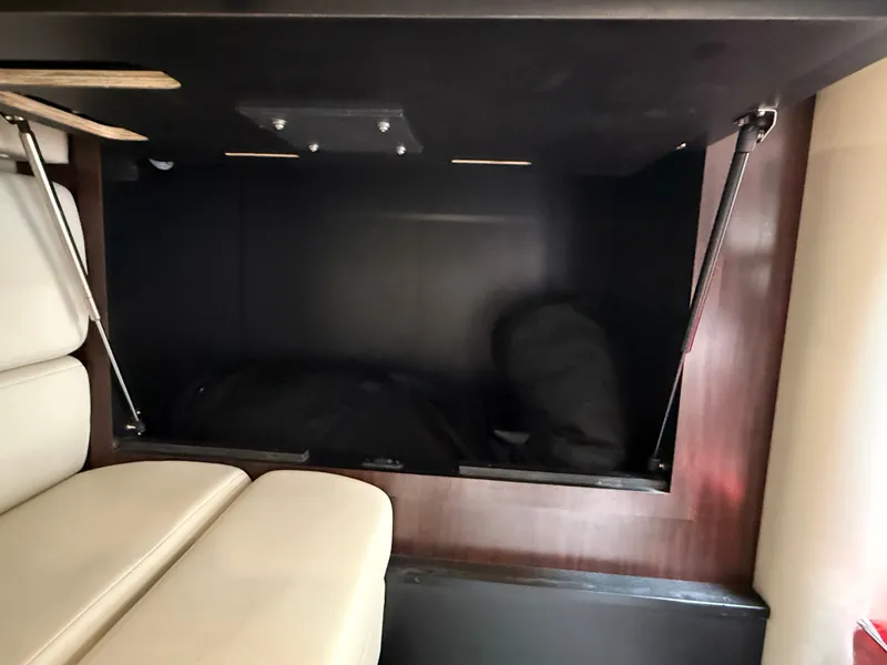 Slide: The Image of Monterey 340 Sport Yacht 2013 - 61