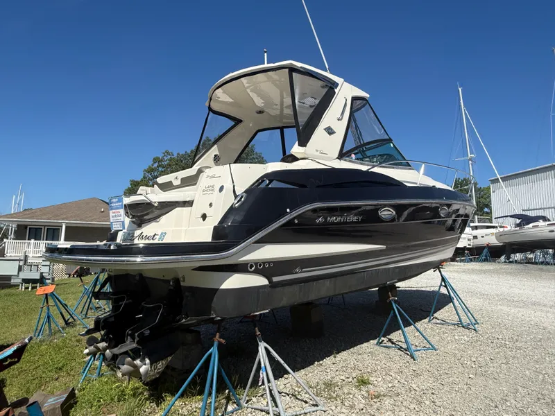 Slide: The Image of Monterey 340 Sport Yacht 2013 - 79