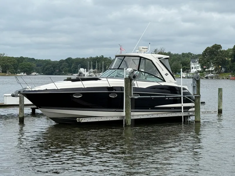 The Image of Monterey 340 Sport Yacht 2013 - 0