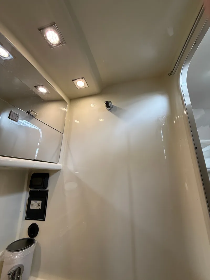 Slide: The Image of Monterey 340 Sport Yacht 2013 - 34