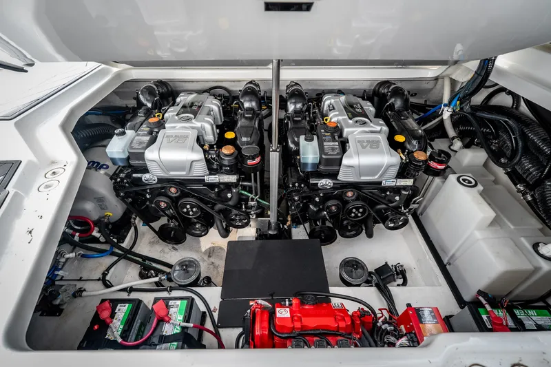 Slide: The Image of Engine compartment of 2023 Monterey 378SS Super Sport, featuring dual V8 engines and battery setup. - 40