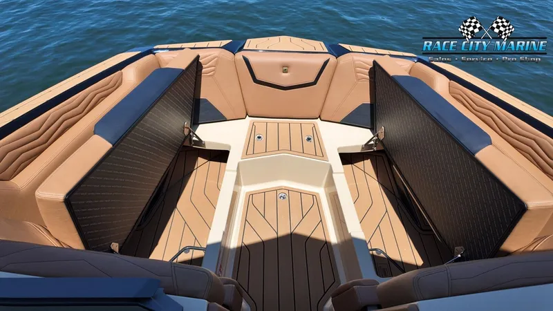 Slide: The Image of Nautique G23 2027 - 59