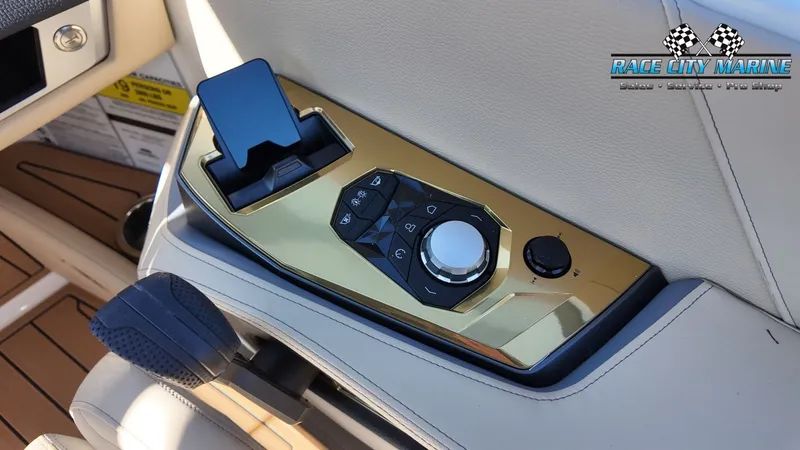 Slide: The Image of Nautique G25 2027 - 55