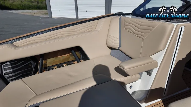 Slide: The Image of Nautique G25 2027 - 51