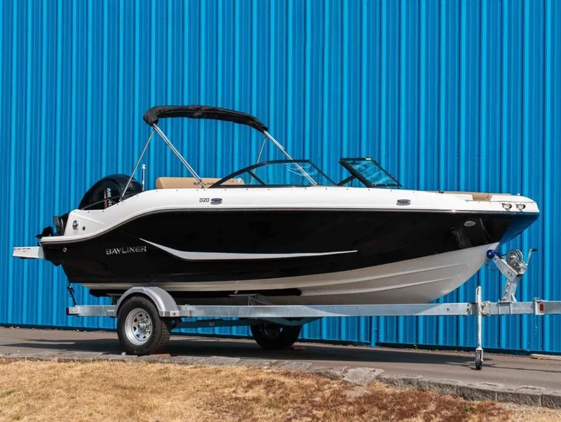The Image of Bayliner D20 2027 - 1