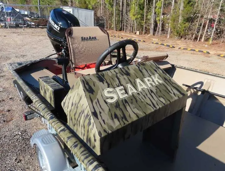 Slide: The Image of SeaArk 1648 Special Side Console Suzuki 25 2026 - 2