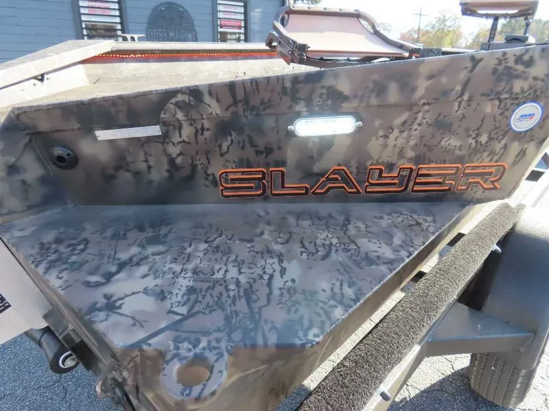 Slide: The Image of SeaArk 1752 Slayer 2027 - 20