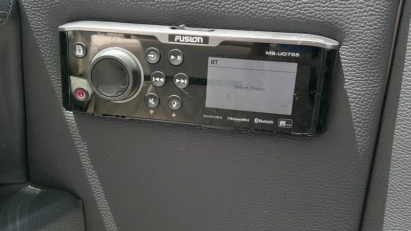 Slide: The Image of A Fusion MS-UD755 audio system is installed in the dashboard of a 2020 Regal 2800 Bowrider. - 14
