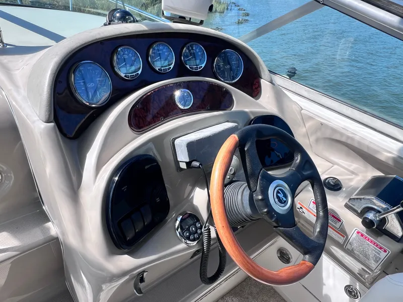 Slide: The Image of Sea Ray 280 2006 - 3