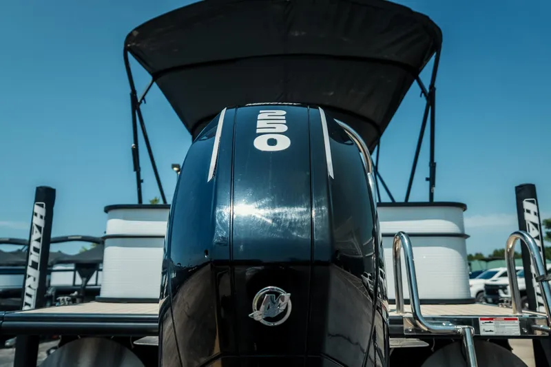 Slide: The Image of 2022 Cypress Cay Seabreeze 252 pontoon boat with powerful 250 HP engine. - 9