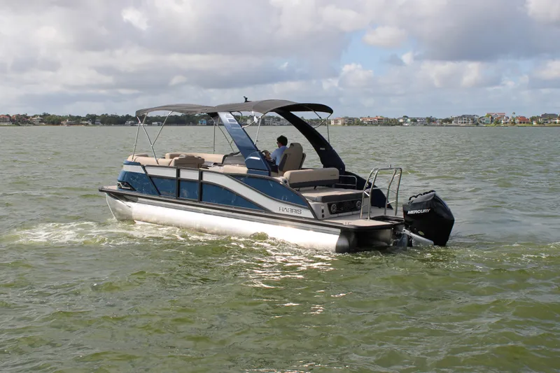 Slide: The Image of Harris Grand Mariner 230 2027 - 7