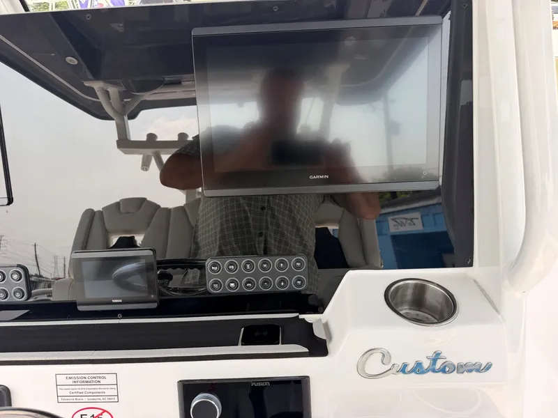 Slide: The Image of Tidewater 330 CC Adventure 2027 - 65