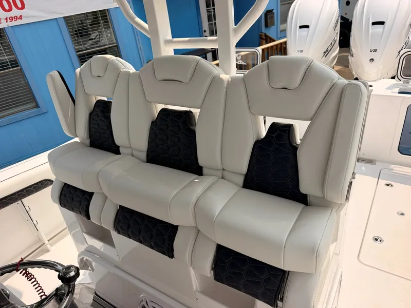 Slide: The Image of Tidewater 330 CC Adventure 2027 - 60