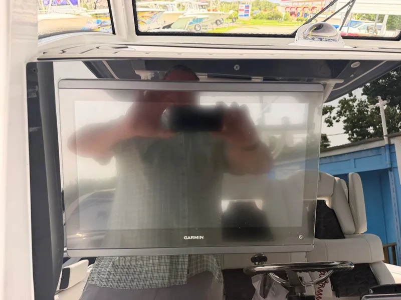 Slide: The Image of Tidewater 330 CC Adventure 2027 - 64