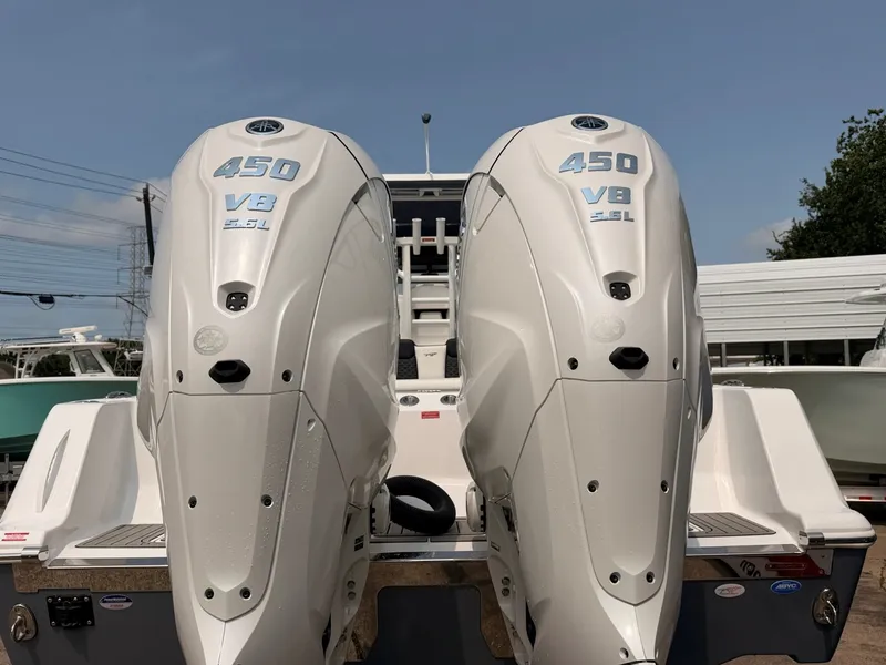 Slide: The Image of Tidewater 330 CC Adventure 2027 - 57