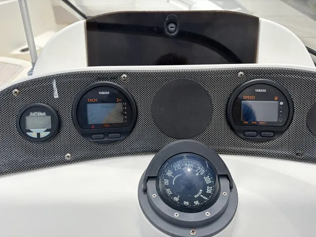 Slide: The Image of Scout 22 Dorado 2004 - 11