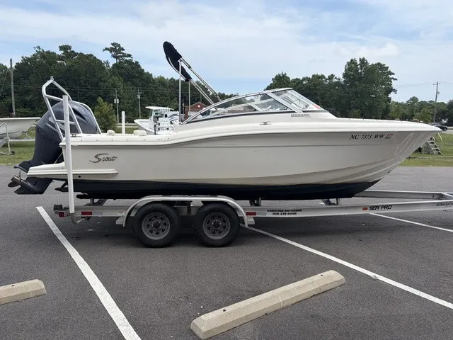 Slide: The Image of Scout 22 Dorado 2004 - 5