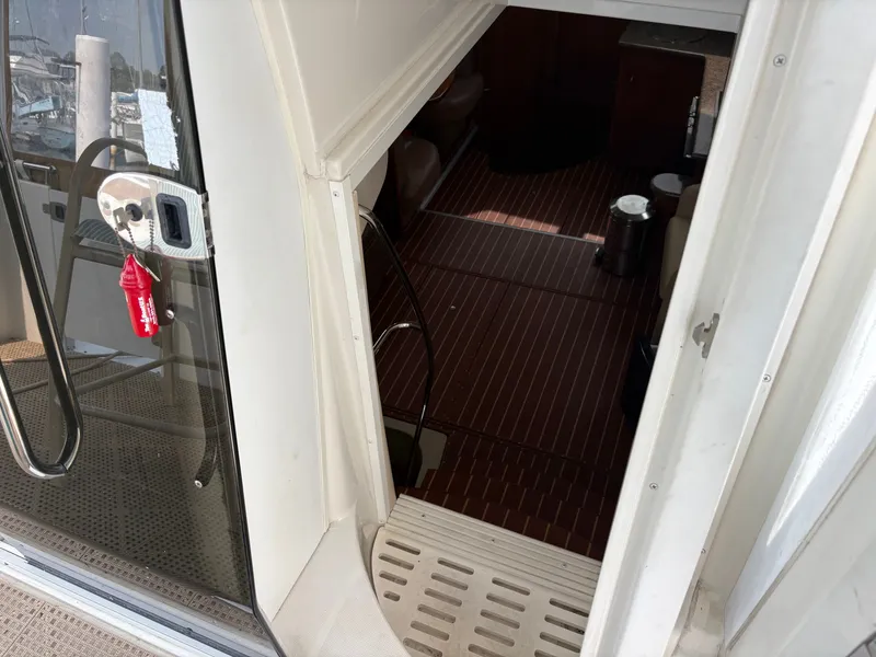 Slide: The Image of Carver Yachts Three Sixty Six Motor Yacht 2004 - 29
