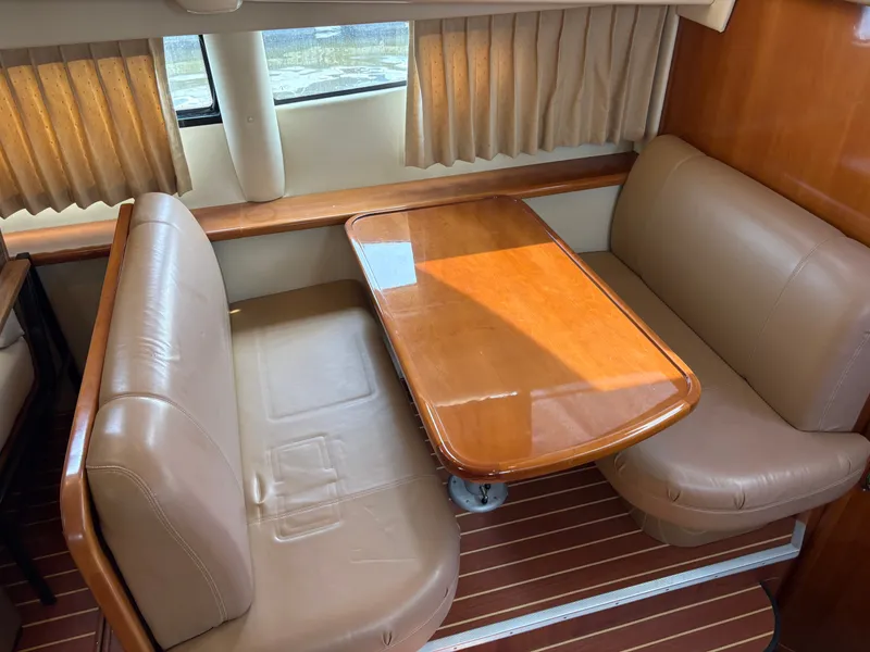 Slide: The Image of Carver Yachts Three Sixty Six Motor Yacht 2004 - 41
