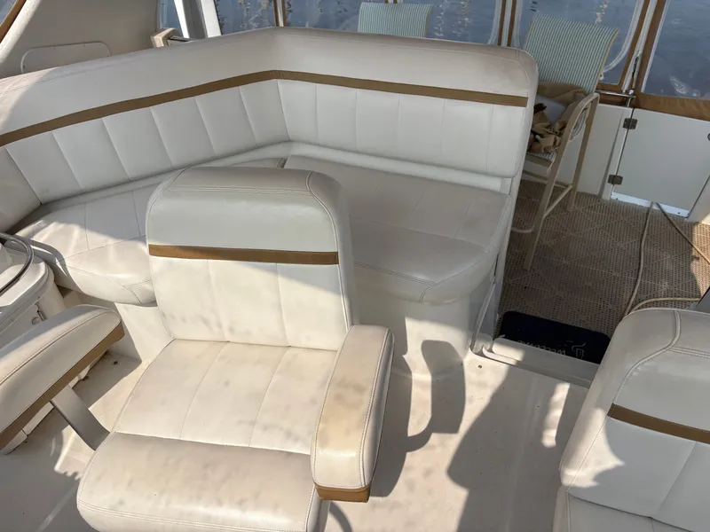 Slide: The Image of Carver Yachts Three Sixty Six Motor Yacht 2004 - 26