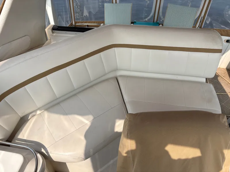 Slide: The Image of Carver Yachts Three Sixty Six Motor Yacht 2004 - 24