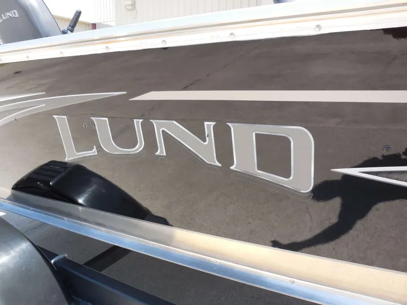 Slide: The Image of Lund 1800 Alaskan 2019 - 11