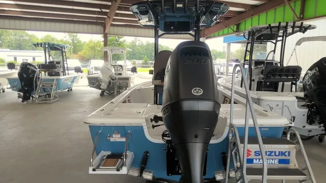 Slide: The Image of Sea Pro 230 Bay 2027 - 7