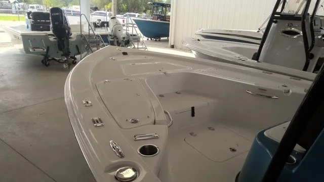 Slide: The Image of Sea Pro 230 Bay 2027 - 6