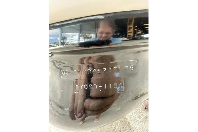 Slide: The Image of Close-up of 2005 Sea Ray 270 Sundeck hull identification number. - 7