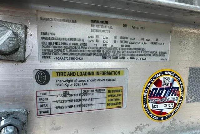 Slide: The Image of Tire and loading information label on a 2025 Grady-White Gulfstream 232 trailer. - 46