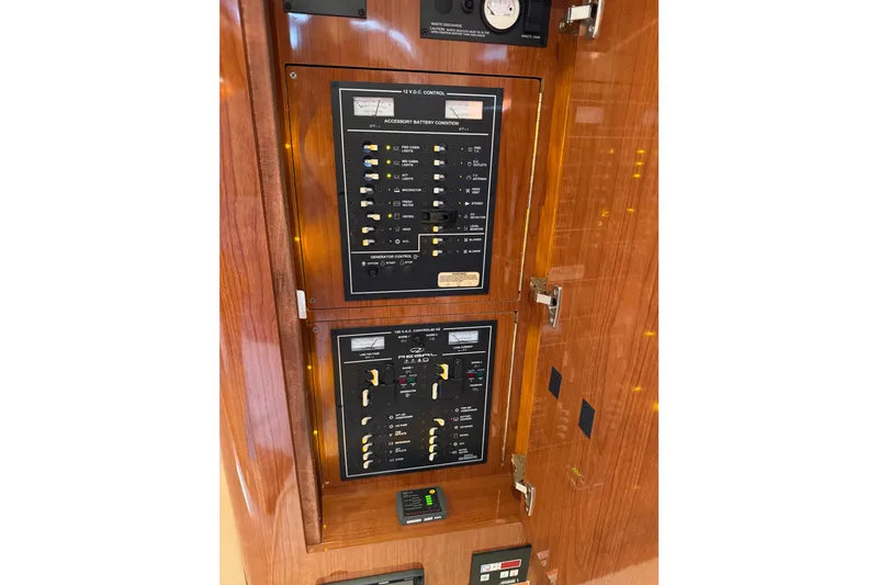 Slide: The Image of Electrical control panel on a 2007 Regal Commodore 3760 IO boat. - 33