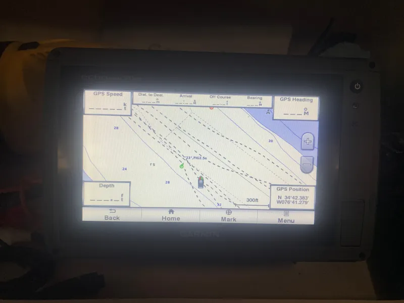 Slide: The Image of Grady-White 222 Fisherman 2002 - 7