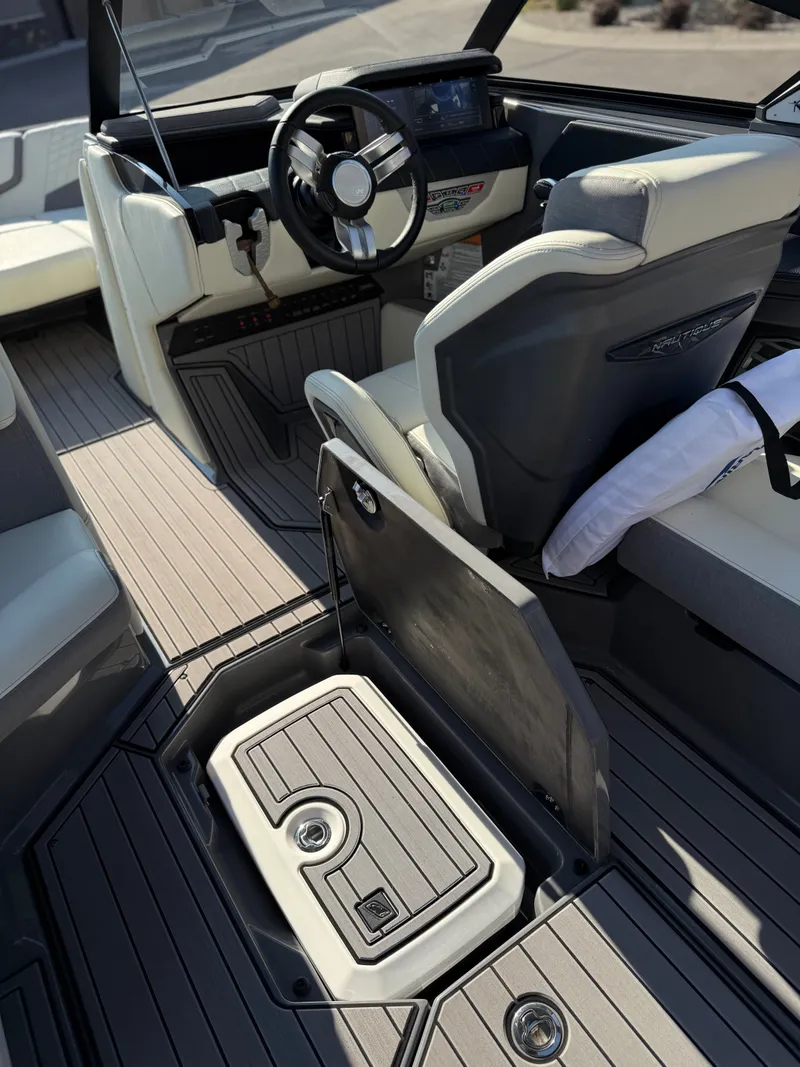 Slide: The Image of Nautique Super Air Nautique G23 2023 - 17