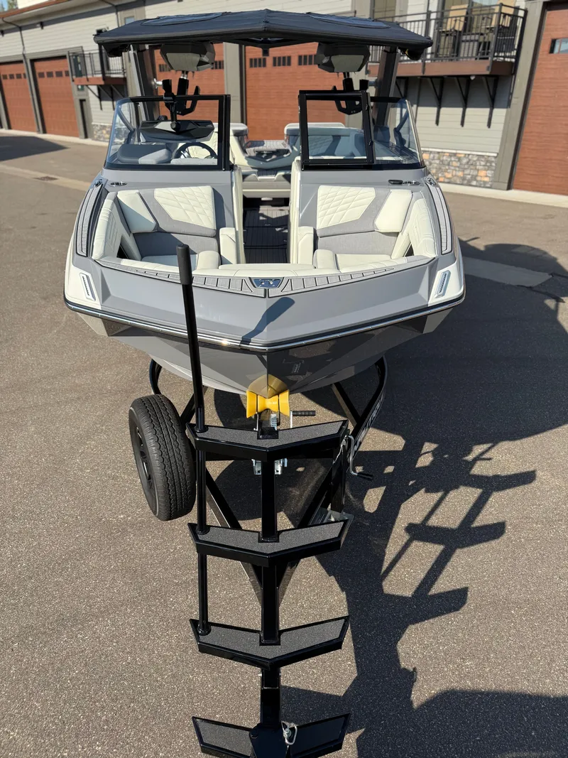 Slide: The Image of Nautique Super Air Nautique G23 2023 - 3
