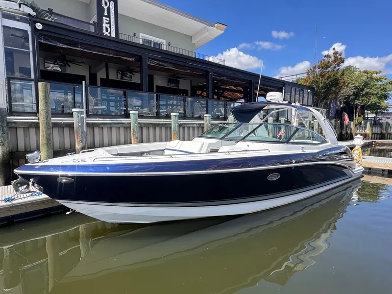 The Image of Formula 350 Crossover Bowrider 2014 - 0