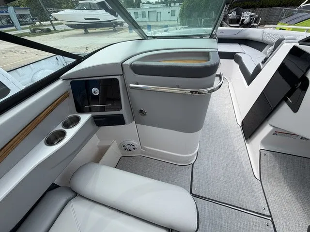 Slide: The Image of Regal LS9 2027 - 11