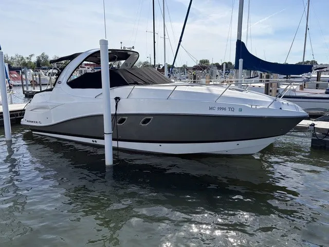 The Image of Rinker 310 Express 2013 - 1