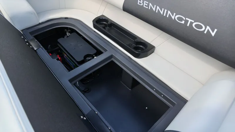 Slide: The Image of Bennington 22 S1 Stern Radius 2027 - 14