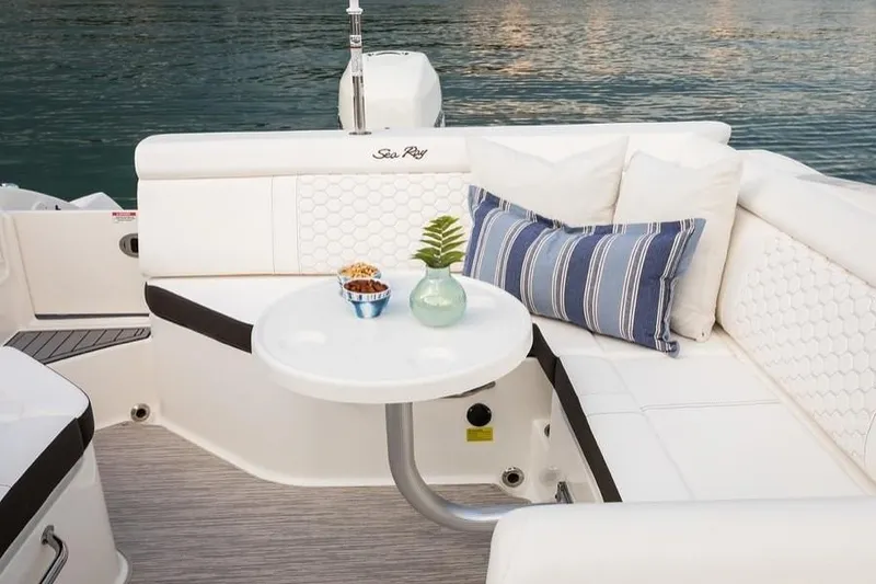 Slide: The Image of 2023-Sea-Ray-SDX-270-Outboard-MarineMax - 7