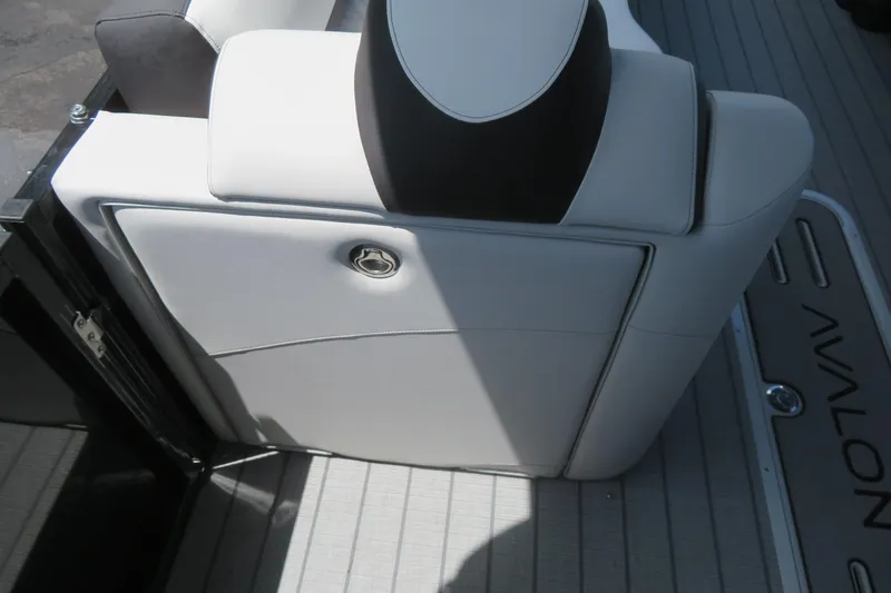 Slide: The Image of Avalon LSZ Versatile Rear Bench 2027, featuring sleek white upholstery and modern design. - 31
