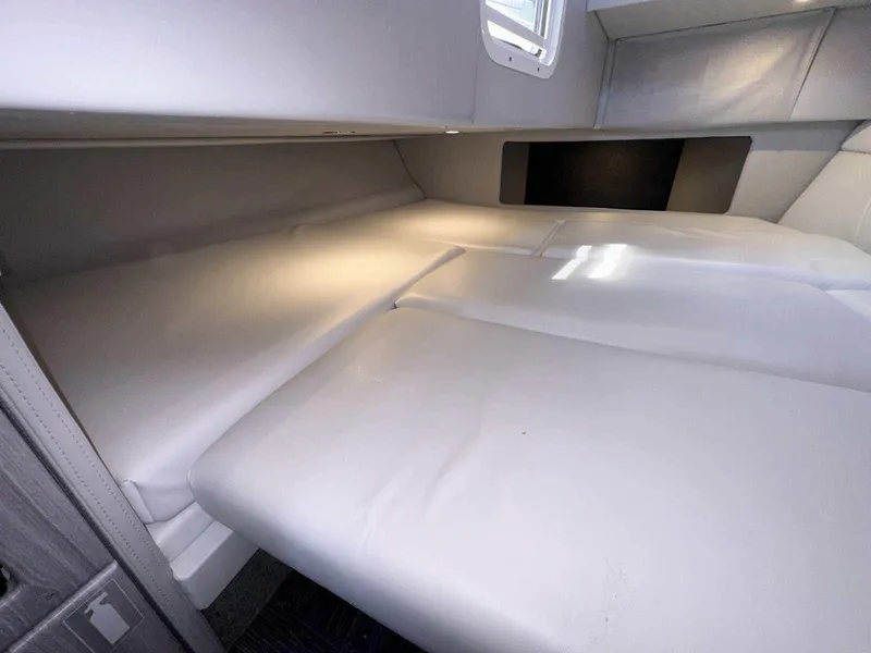 Slide: The Image of Formula 330 Crossover Bowrider I/O 2022 - 53