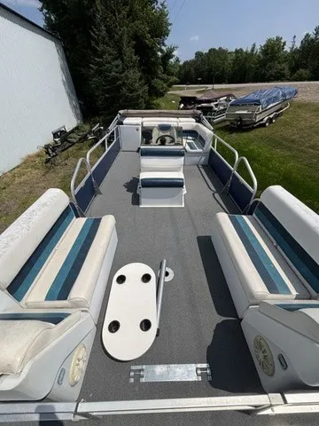 Slide: The Image of Starcraft 20' Pontoon 1993 - 9
