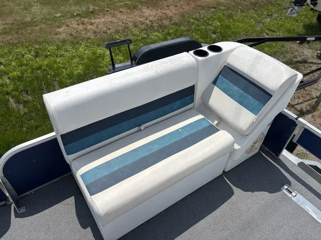 Slide: The Image of Starcraft 20' Pontoon 1993 - 11