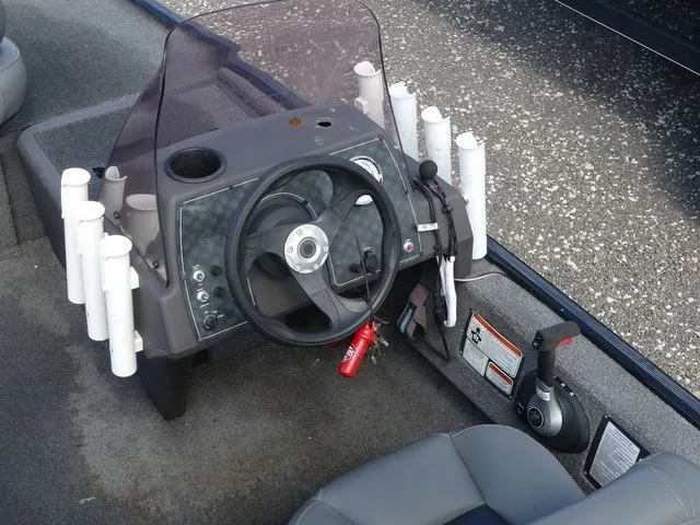 Slide: The Image of Tracker Bass Tracker Classic XL 2021 - 17