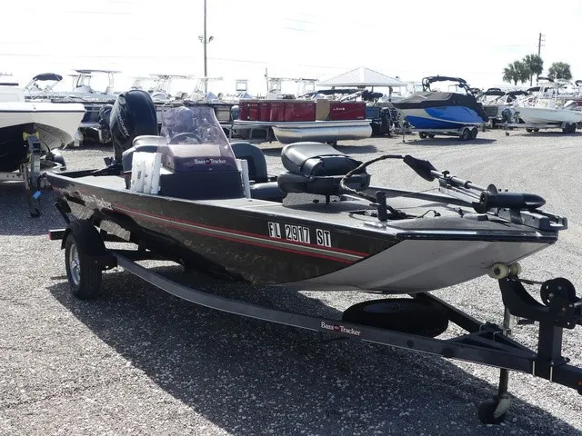 Slide: The Image of Tracker Bass Tracker Classic XL 2021 - 3