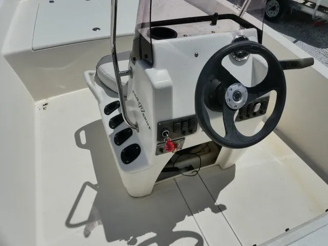 Slide: The Image of Mako Pro Skiff 17 CC 2021 - 7