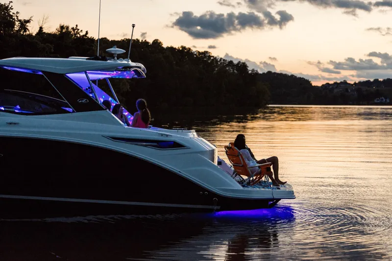 Slide: The Image of Sea Ray Sundancer 320 2027 - 72
