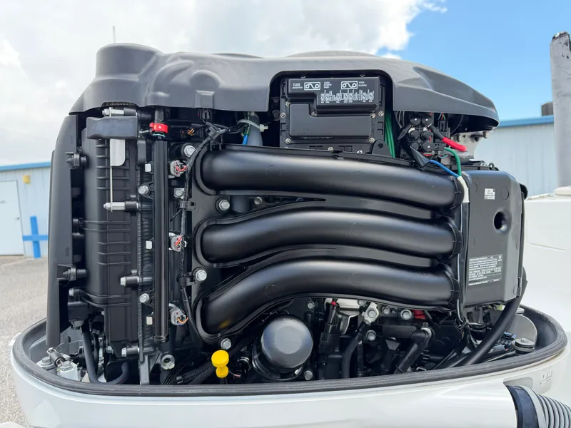 Slide: The Image of Sea Hunt ULTRA 234 2024 - 60